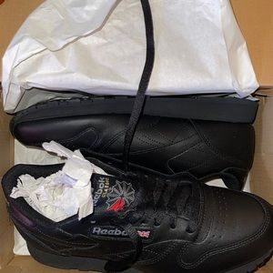 Reebok Classic, leather, black, men’s size 7.5